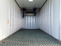 いすゞエルフ冷凍車（冷蔵車）小型（2t・3t）[写真15]