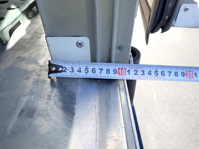 いすゞエルフ冷凍車（冷蔵車）小型（2t・3t）[写真20]