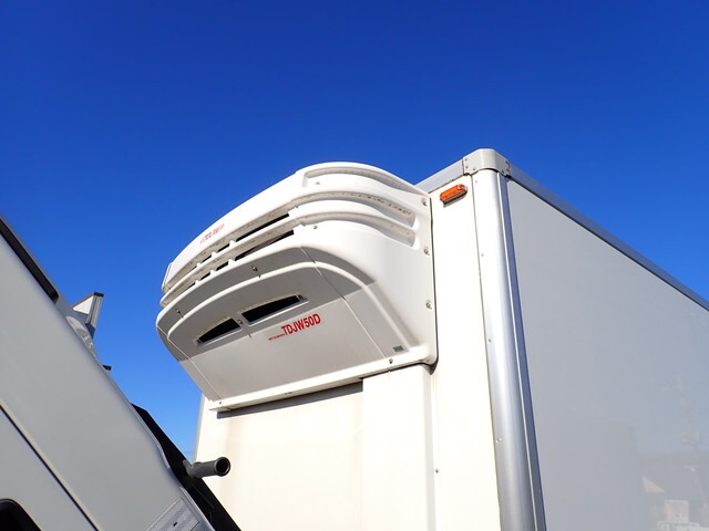 いすゞエルフ冷凍車（冷蔵車）小型（2t・3t）[写真25]