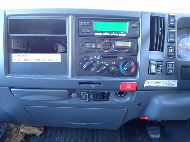 いすゞエルフ冷凍車（冷蔵車）小型（2t・3t）[写真36]