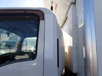 いすゞエルフ冷凍車（冷蔵車）小型（2t・3t）[写真40]