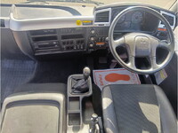 三菱ふそうファイタークレーン5段増トン（6t・8t）[写真24]