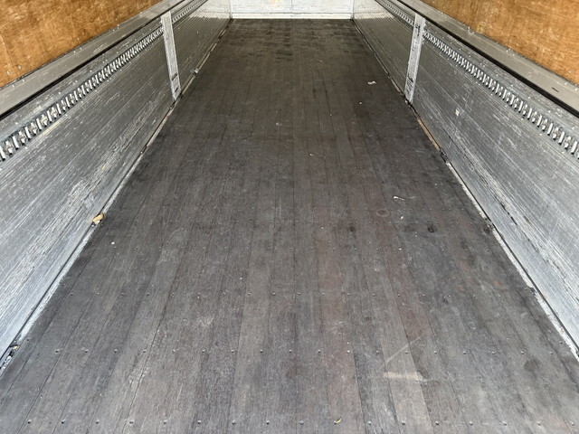 日野プロフィアアルミウイング大型（10t）[写真10]