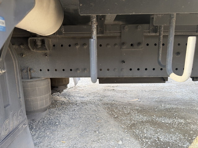 日野プロフィアアルミウイング大型（10t）[写真24]