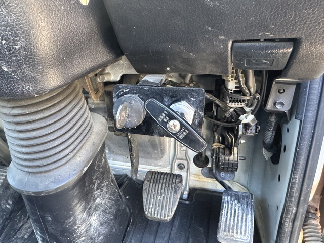 日野レンジャー散水車中型（4t）[写真11]