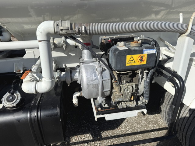 日野レンジャー散水車中型（4t）[写真16]