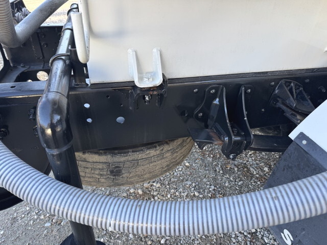 日野レンジャー散水車中型（4t）[写真31]