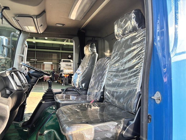 日野レンジャーコンテナ専用車中型（4t）[写真15]