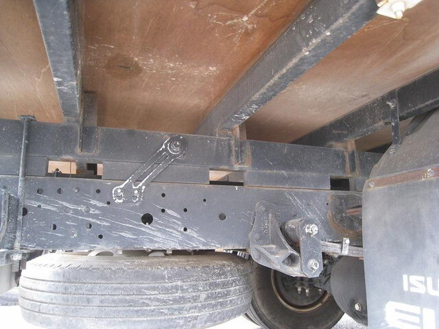 いすゞエルフクレーン4段小型（2t・3t）[写真21]