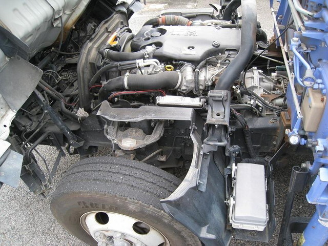 いすゞエルフクレーン4段小型（2t・3t）[写真23]