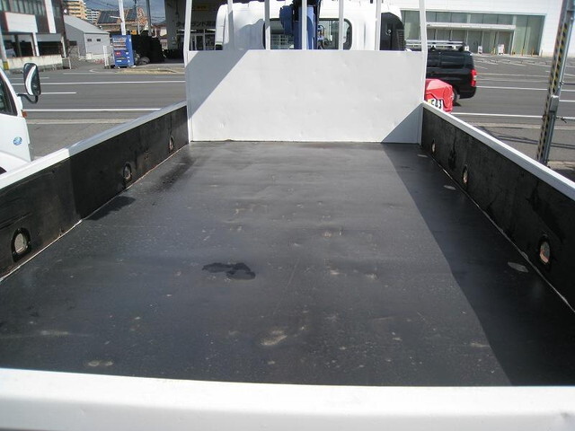 いすゞエルフクレーン4段小型（2t・3t）[写真08]