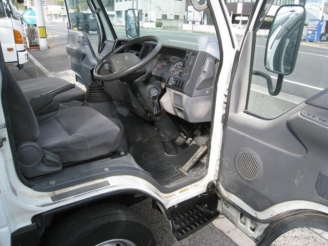 マツダタイタンダブルキャブ（Wキャブ）小型（2t・3t）[写真10]