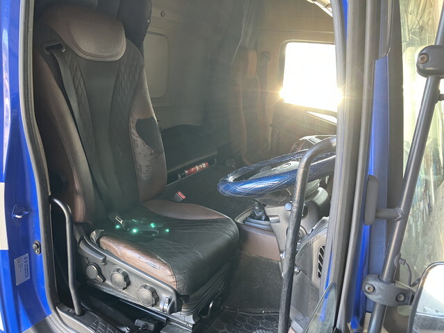 日野プロフィアアルミウイング大型（10t）[写真31]