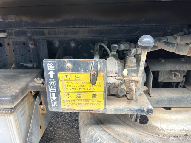 いすゞエルフローダーダンプ小型（2t・3t）[写真17]