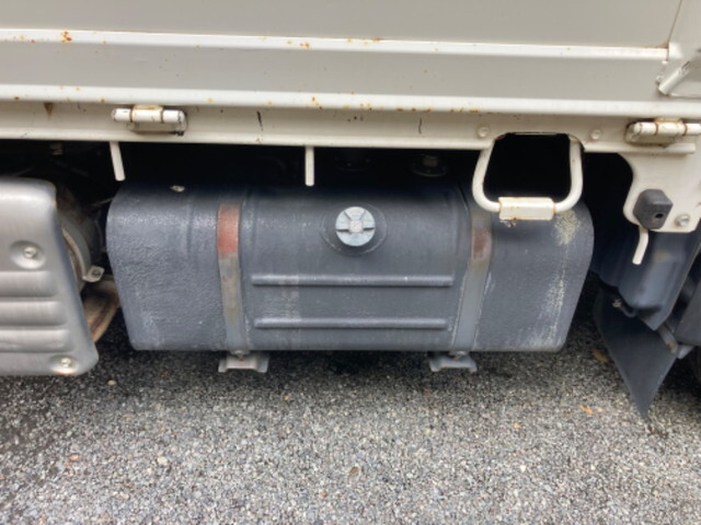 日野デュトロ平ボディ小型（2t・3t）[写真18]
