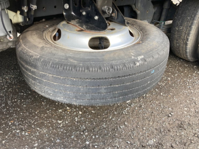 日野デュトロ平ボディ小型（2t・3t）[写真19]