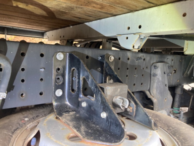 日野デュトロ平ボディ小型（2t・3t）[写真21]