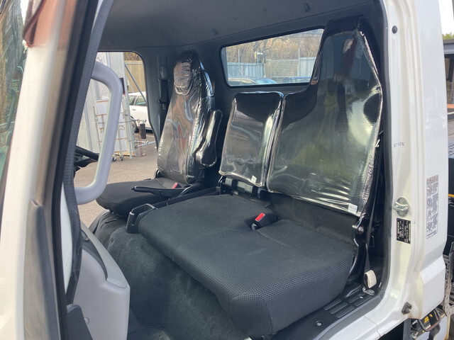 三菱ふそうキャンターセーフティローダー小型（2t・3t）[写真32]