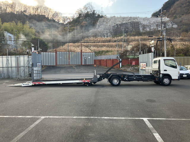 三菱ふそうキャンターセーフティローダー小型（2t・3t）[写真06]