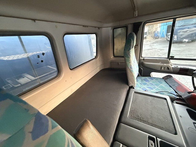 日野プロフィアダンプ大型（10t）[写真28]