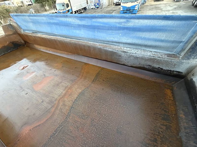 日野プロフィアダンプ大型（10t）[写真36]