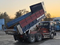 日野プロフィアダンプ大型（10t）[写真05]