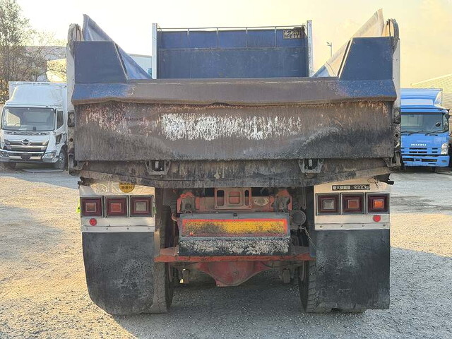 日野プロフィアダンプ大型（10t）[写真08]