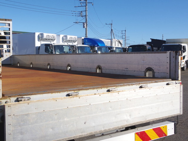 三菱ふそうファイターアルミブロック増トン（6t・8t）[写真13]