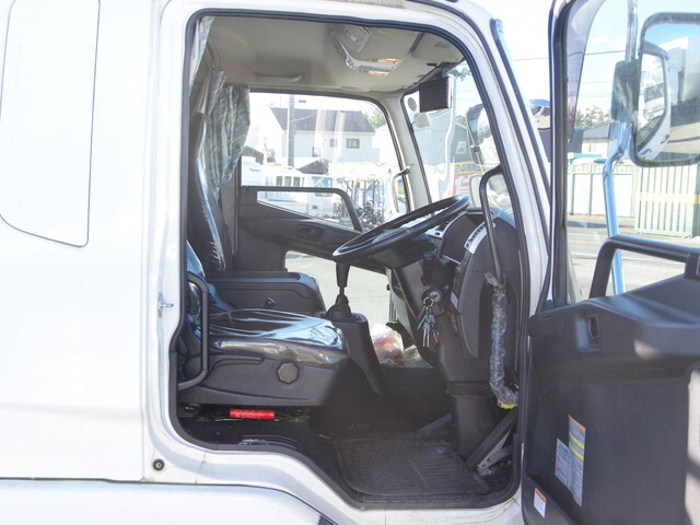 三菱ふそうファイターアルミブロック増トン（6t・8t）[写真24]