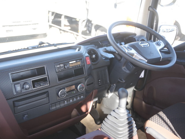 日野レンジャーアルミブロック中型（4t）[写真20]