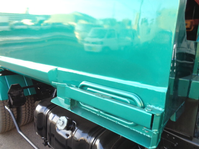 いすゞエルフパッカー車（塵芥車）小型（2t・3t）[写真11]