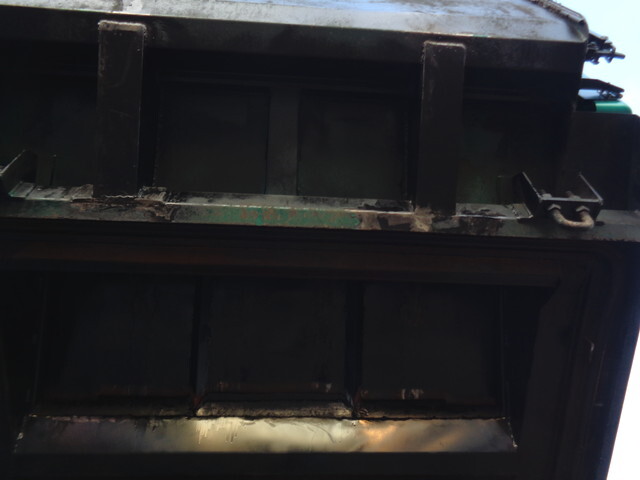 いすゞエルフパッカー車（塵芥車）小型（2t・3t）[写真18]