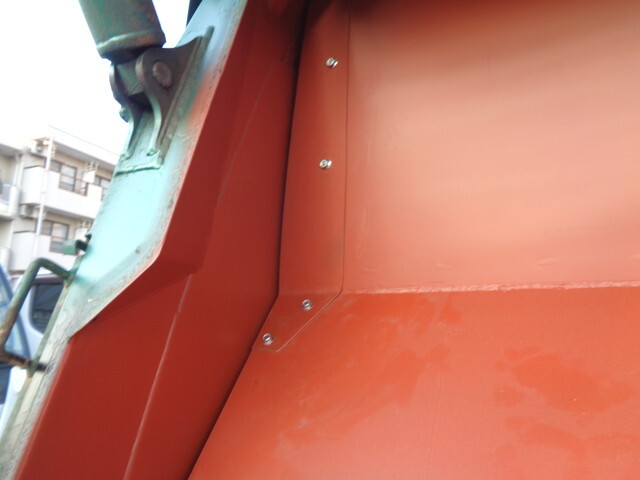 いすゞエルフパッカー車（塵芥車）小型（2t・3t）[写真25]