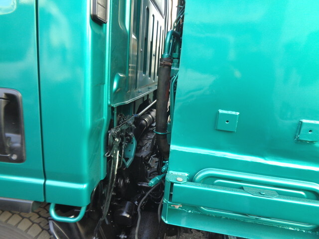 いすゞエルフパッカー車（塵芥車）小型（2t・3t）[写真07]