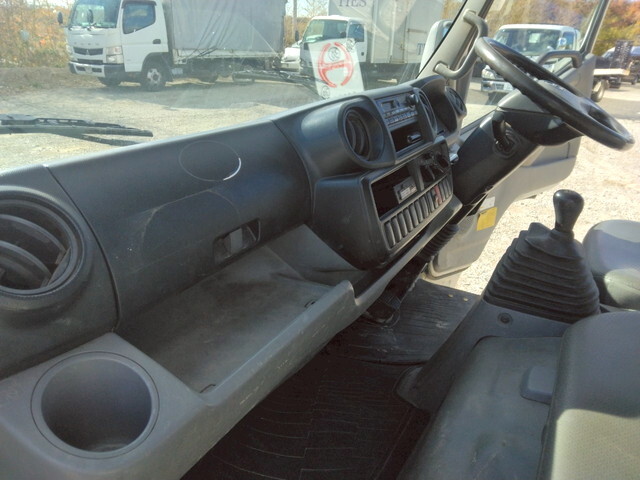 日野デュトロ深ダンプ（土砂禁ダンプ）小型（2t・3t）[写真29]