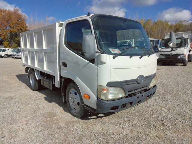 日野デュトロ深ダンプ（土砂禁ダンプ）小型（2t・3t）[写真03]