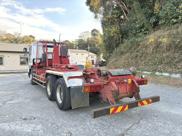 いすゞギガコンテナ専用車大型（10t）[写真02]