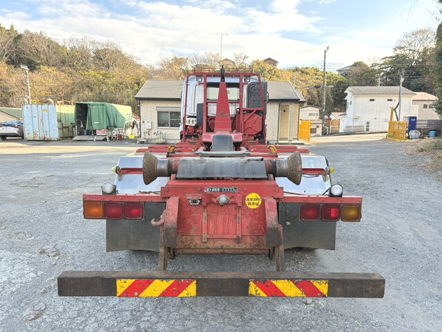 いすゞギガコンテナ専用車大型（10t）[写真05]