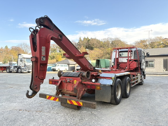 いすゞギガコンテナ専用車大型（10t）[写真07]