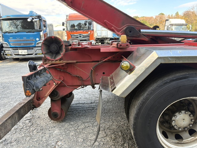 いすゞギガコンテナ専用車大型（10t）[写真09]