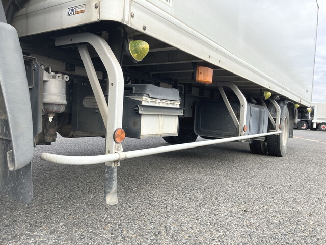 日野レンジャー冷凍車（冷蔵車）中型（4t）[写真17]