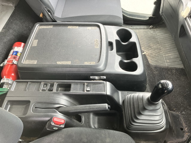 日野レンジャー冷凍車（冷蔵車）中型（4t）[写真36]