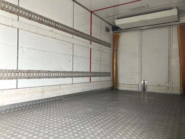 日野レンジャー冷凍車（冷蔵車）中型（4t）[写真14]