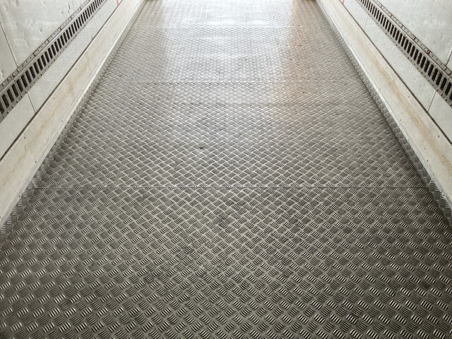 日野レンジャー冷凍車（冷蔵車）中型（4t）[写真15]