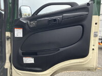 日野レンジャー冷凍車（冷蔵車）中型（4t）[写真32]