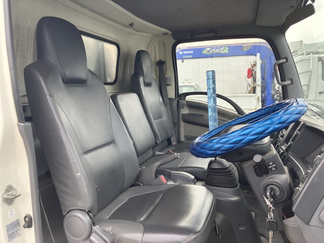 いすゞエルフアルミブロック小型（2t・3t）[写真33]