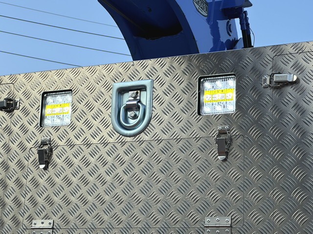 三菱ふそうファイターセルフクレーン4段増トン（6t・8t）[写真10]