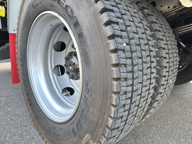 三菱ふそうファイターセルフクレーン4段増トン（6t・8t）[写真23]