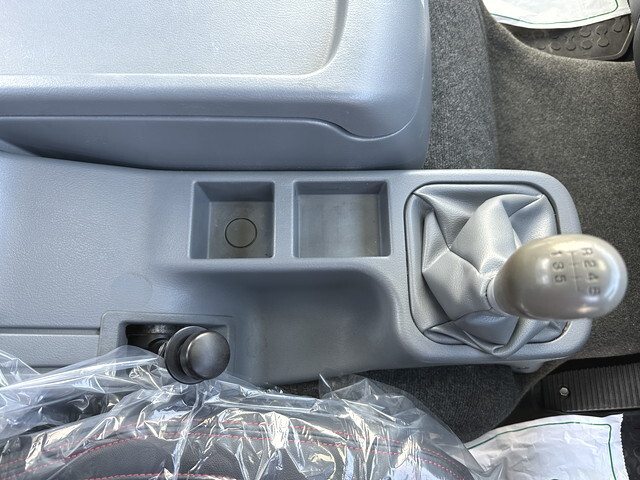 三菱ふそうファイターセルフクレーン4段増トン（6t・8t）[写真29]