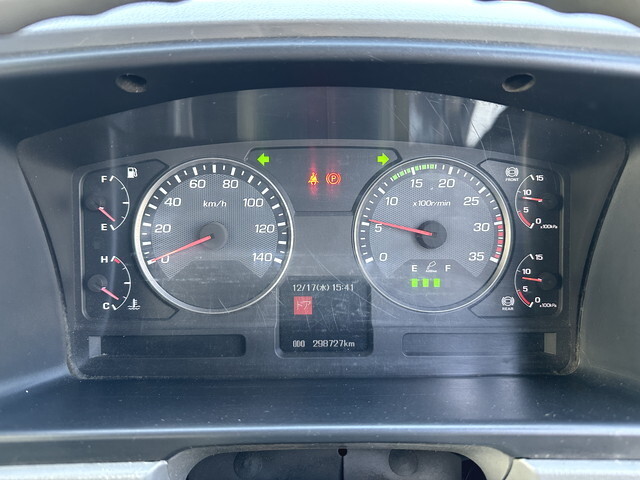 三菱ふそうファイターセルフクレーン4段増トン（6t・8t）[写真30]